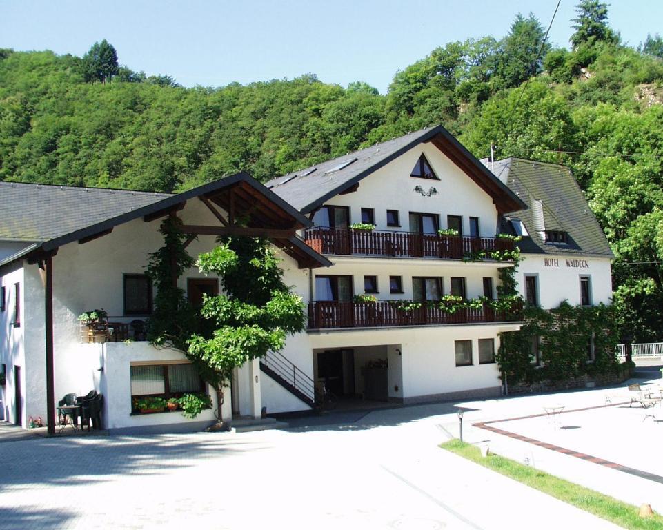 Moselhotel Waldeck Burgen  Extérieur photo